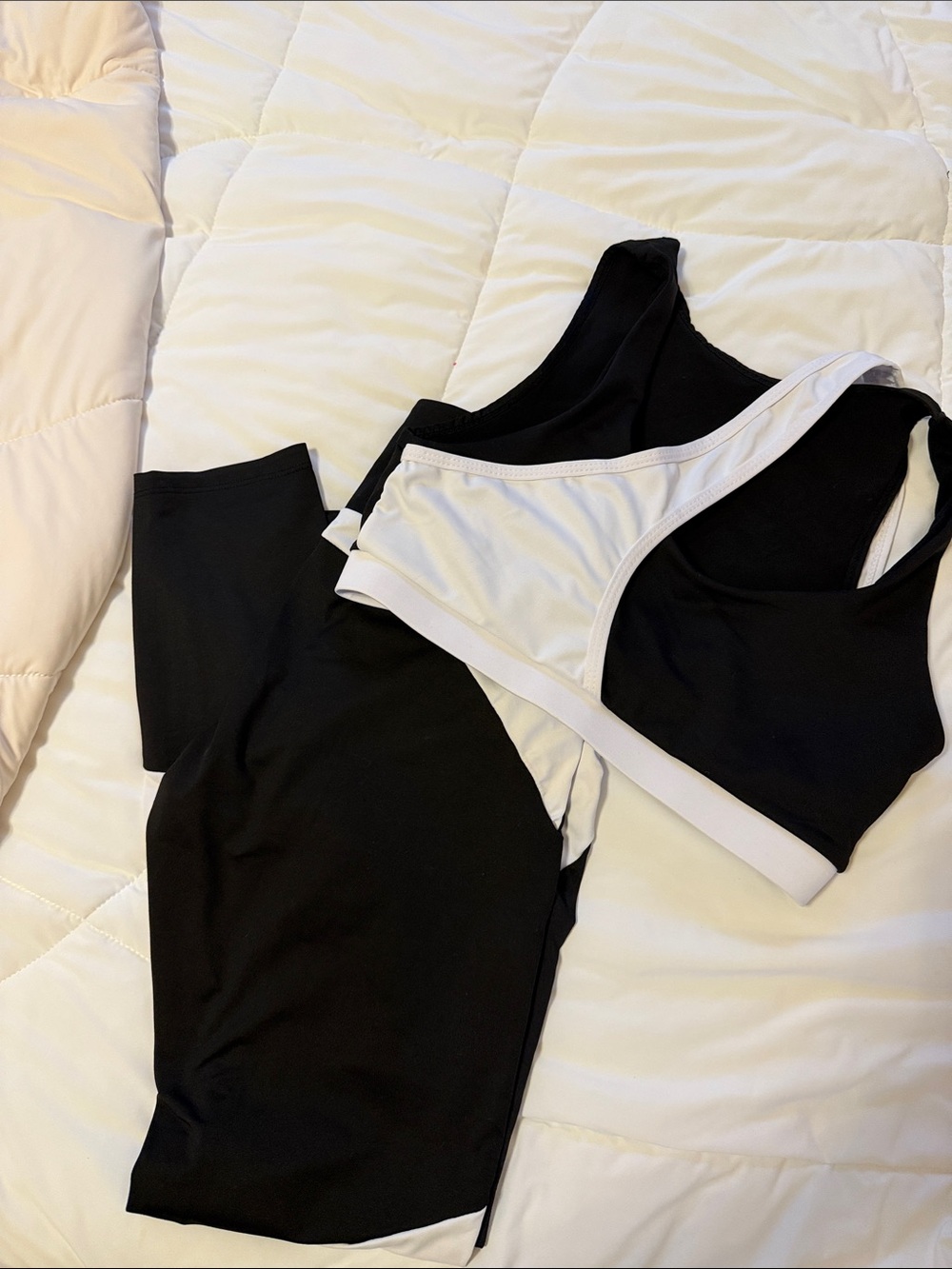 SHEIN Black with White Trim Sports Bra and Leggings Set
